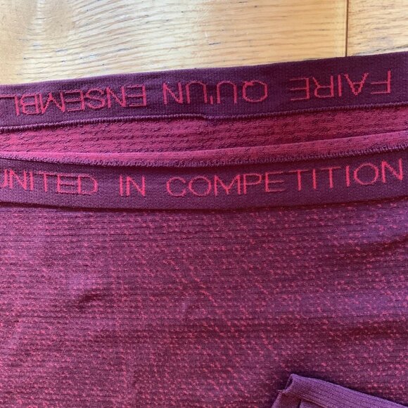 Lululemon x Team Canada Long Sleeve Performance Top | Size Unmarked (Fits S/M) - Picture 7 of 11